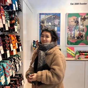 Meet your Posher, Younji